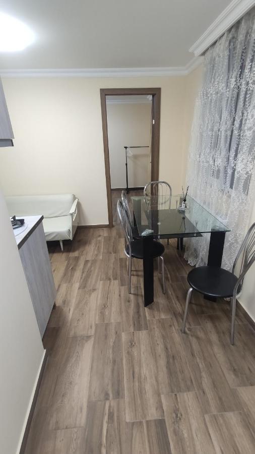 Home Apartments Batumi Esterno foto