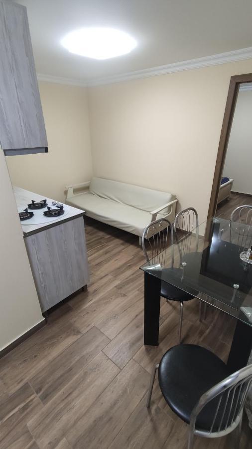 Home Apartments Batumi Esterno foto
